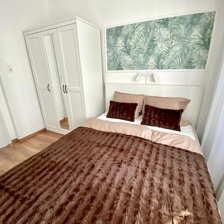 Esther Apartman Татабанья Екстер'єр фото